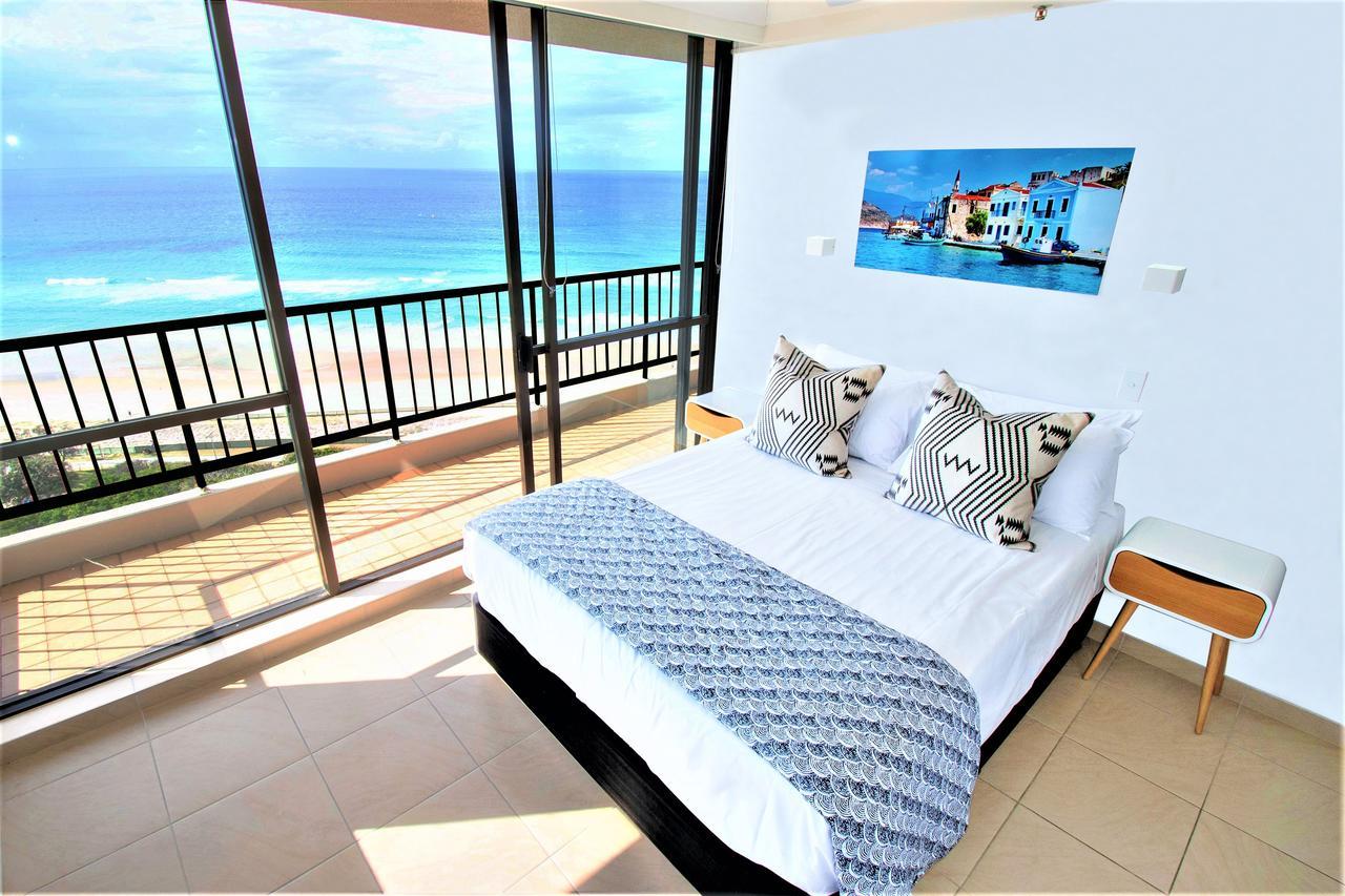 Capricorn One Beachside Holiday Apartments - Official โกลด์โคสต์ ภายนอก รูปภาพ